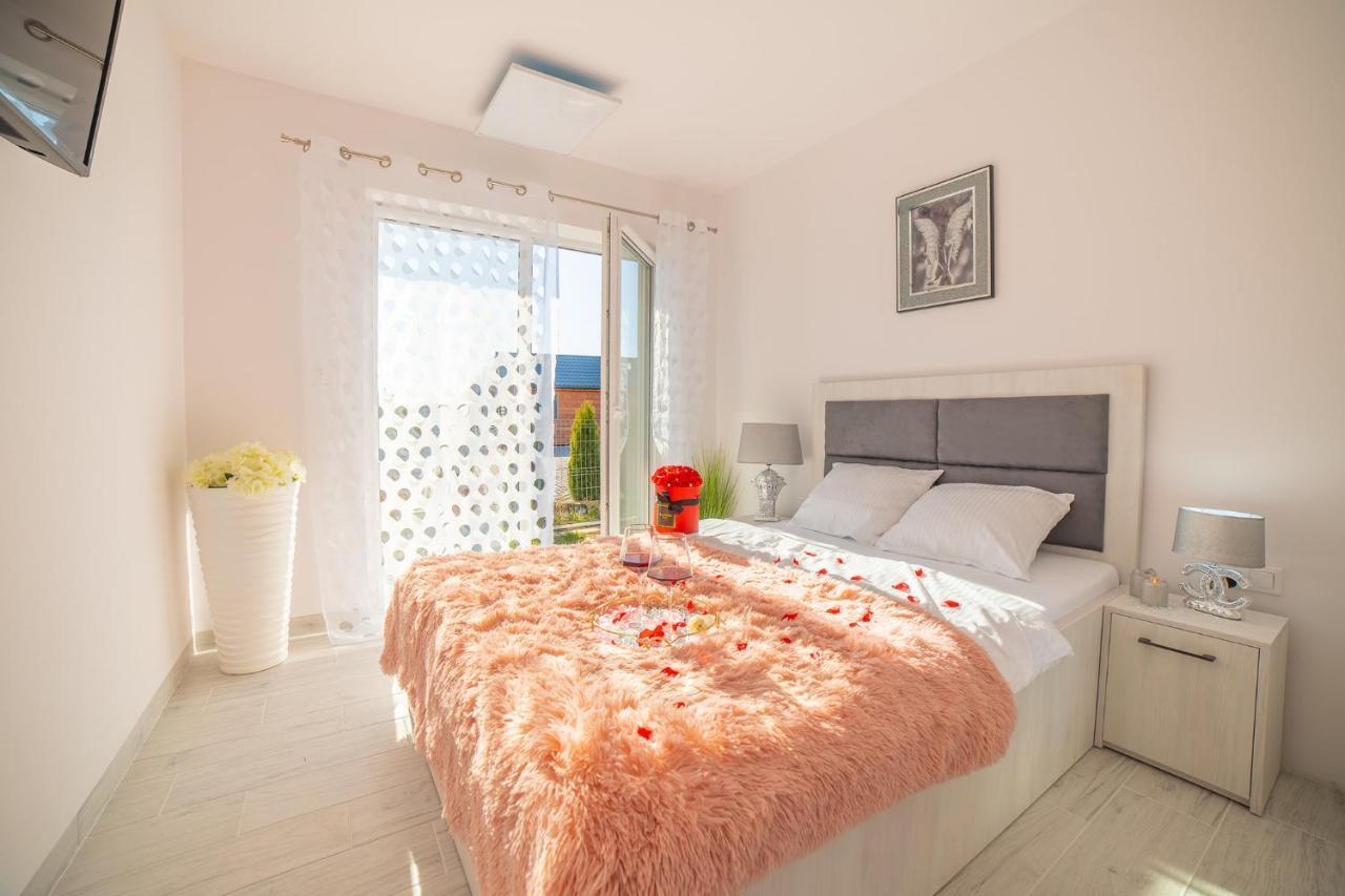 Apartamenty Scarlet Ujście-Darłowskie Buitenkant foto